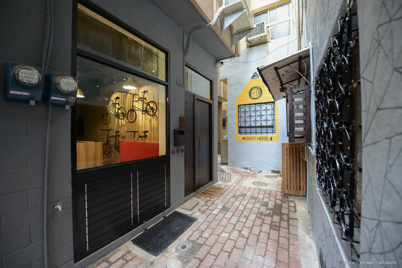 Rest Backpacker Hostel Tainan Exterior photo